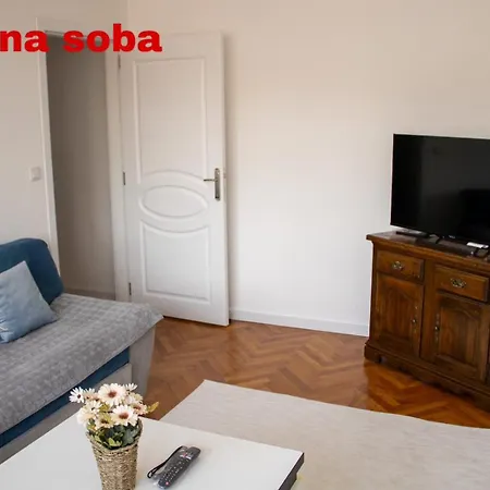 Stari Grad Skver Apartamento