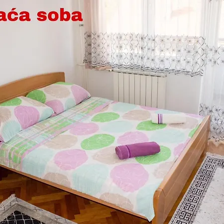 Stari Grad Skver Apartamento
