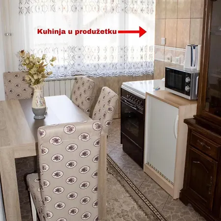 Stari Grad Skver Apartamento *