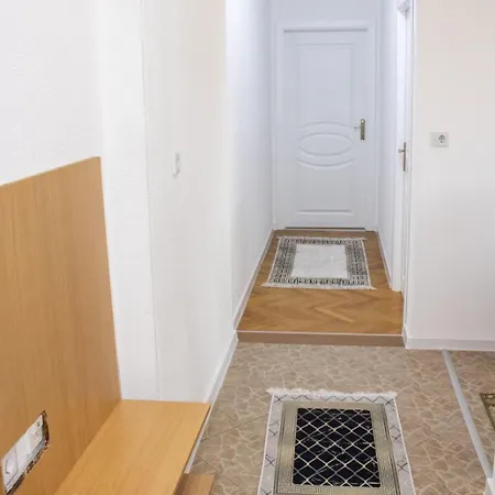 Stari Grad Skver Apartamento *